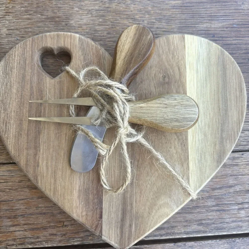 Heart-Shaped Bamboo Cheese Board w/Cheese Knife Wood Handle